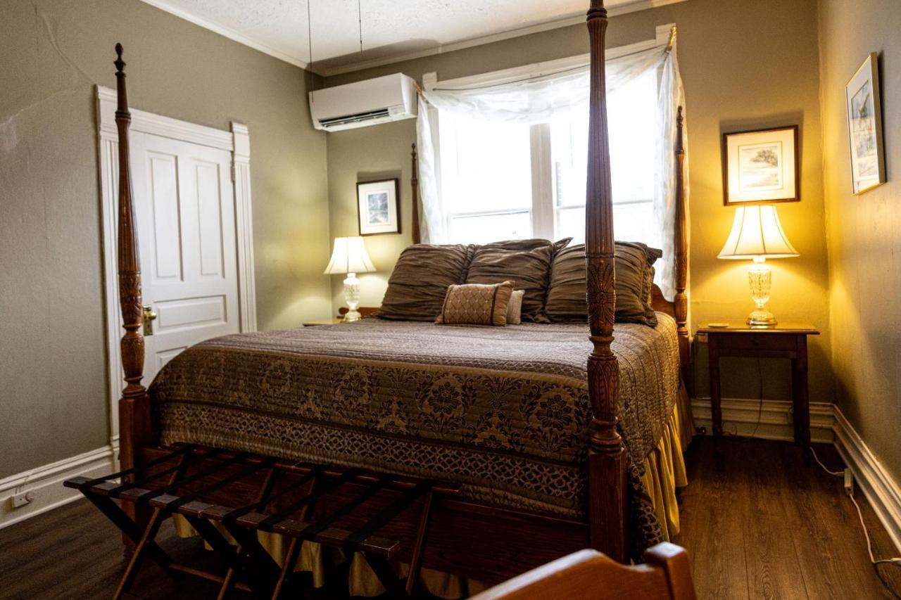 1898 Waverly Inn Хендерсънвил Екстериор снимка