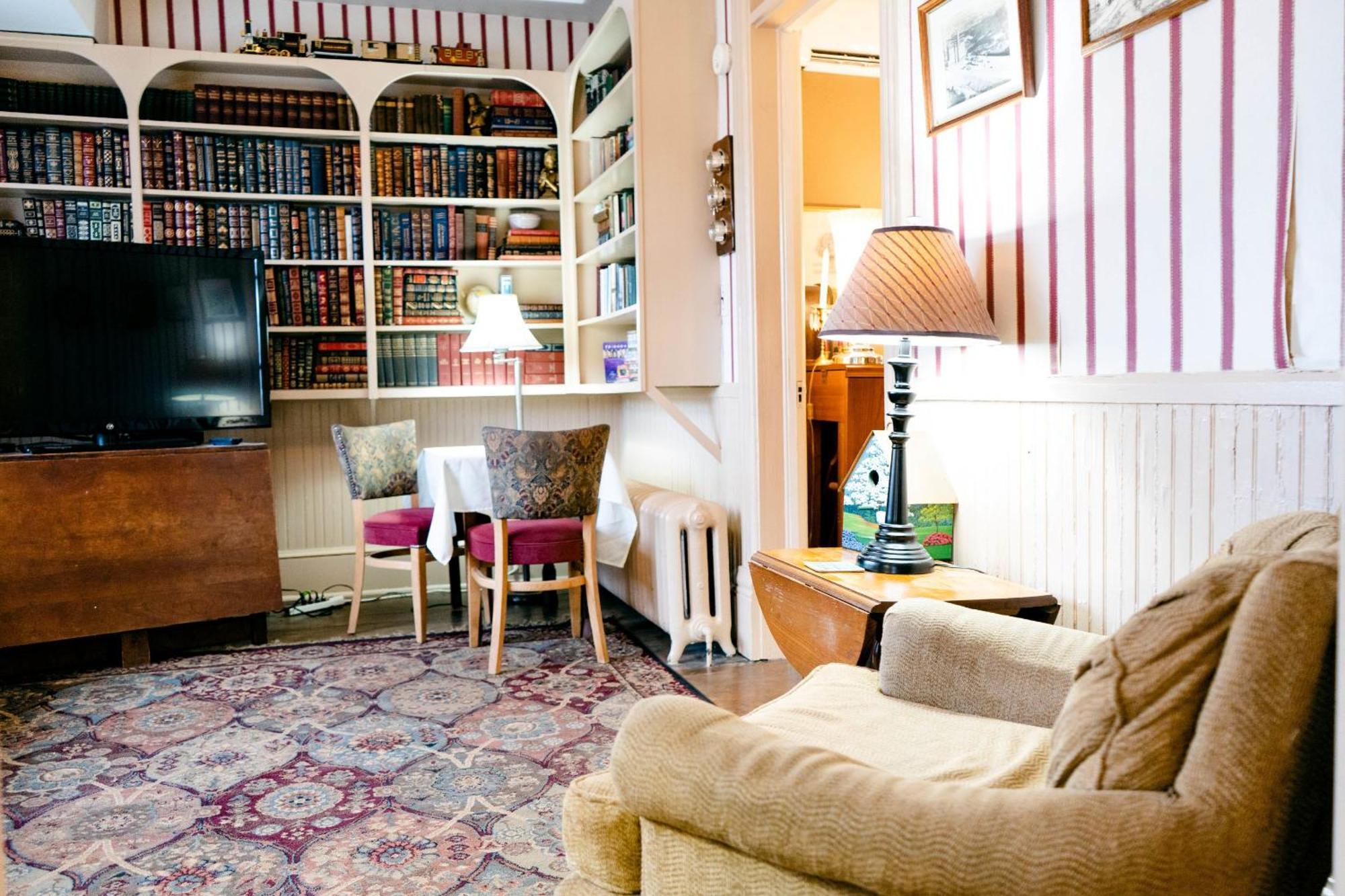 1898 Waverly Inn Хендерсънвил Екстериор снимка