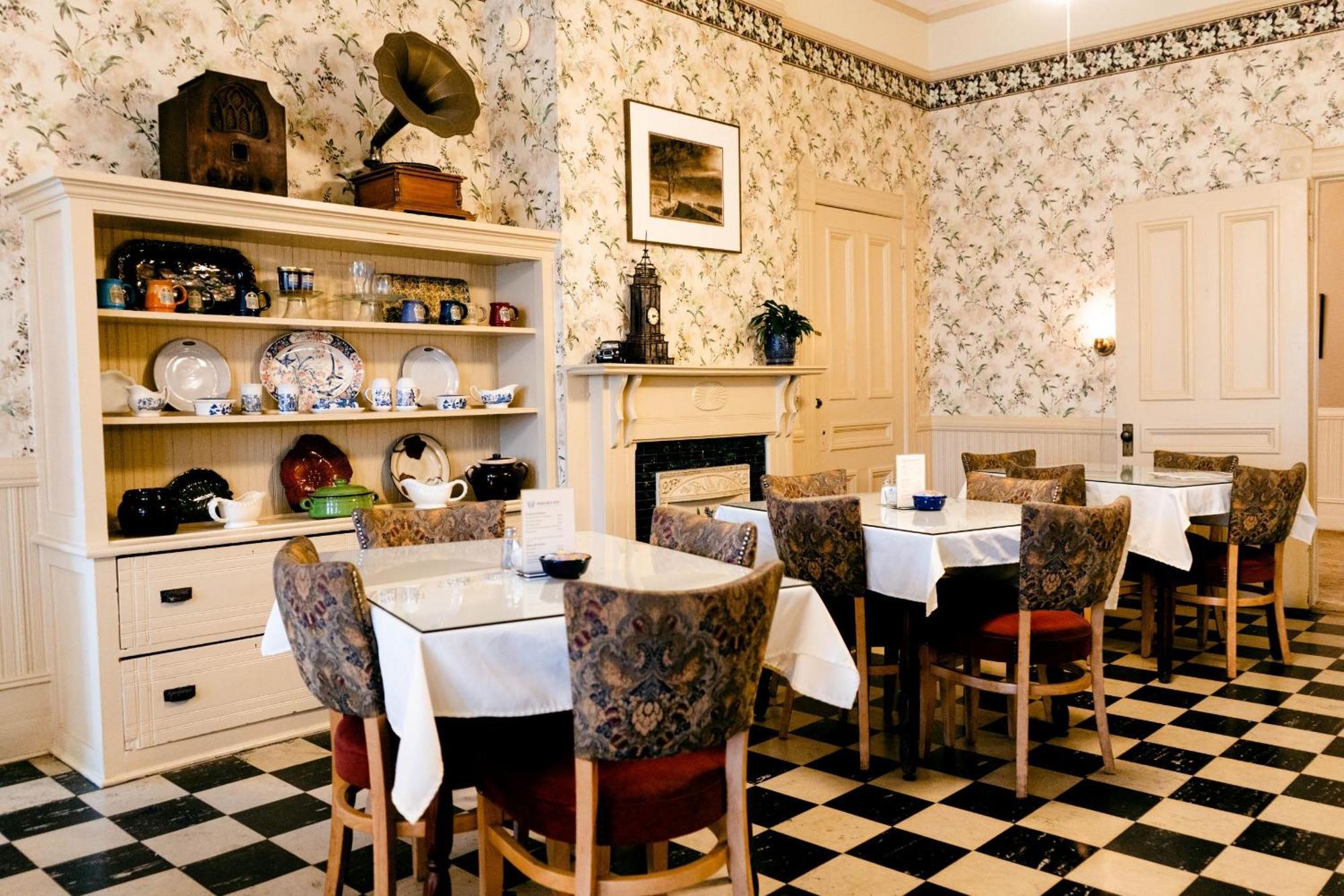 1898 Waverly Inn Хендерсънвил Екстериор снимка