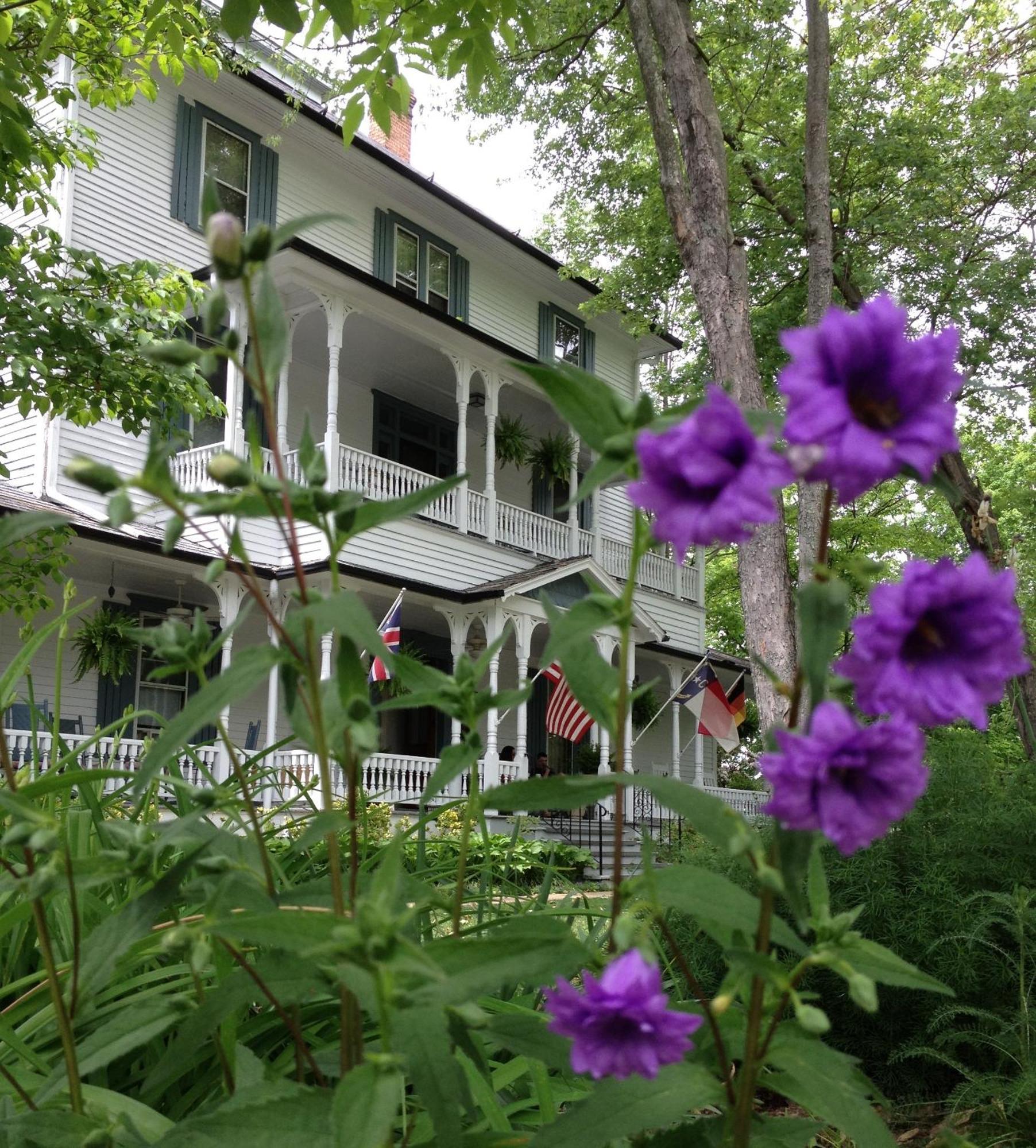 1898 Waverly Inn Хендерсънвил Екстериор снимка