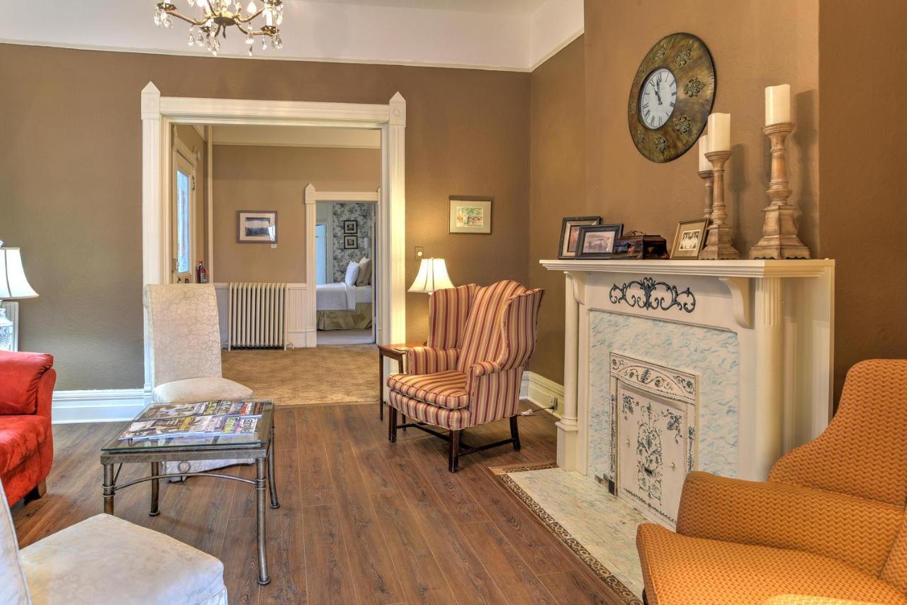 1898 Waverly Inn Хендерсънвил Екстериор снимка